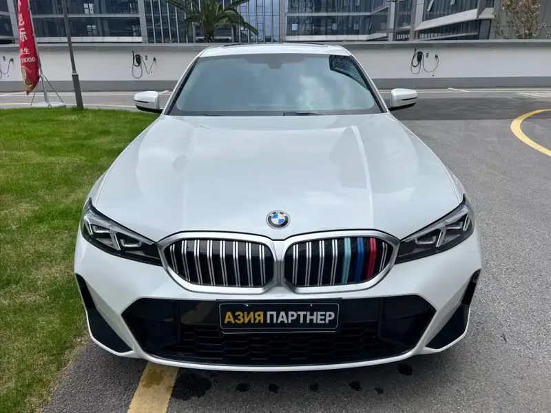 BMW 3 Series, 2023