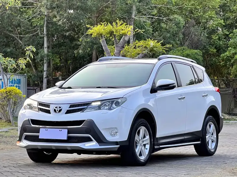 Toyota RAV4, 2013