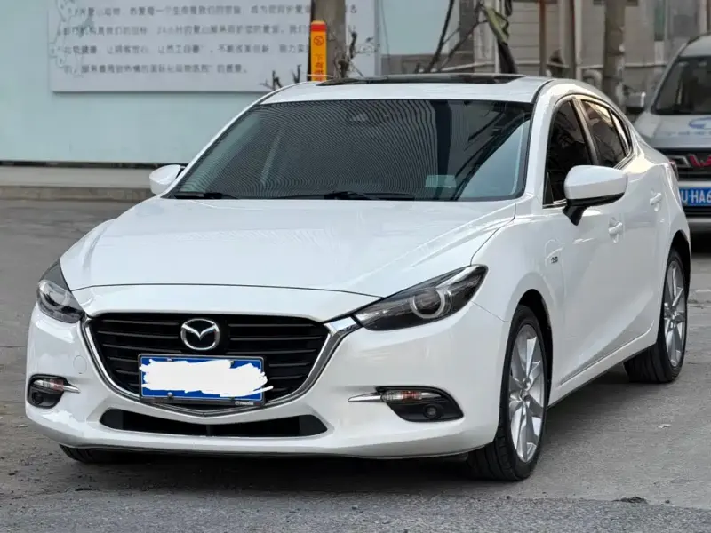 Mazda 3 Axela, 2018