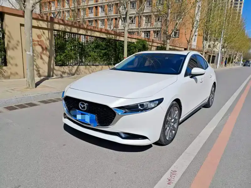 Mazda 3 Axela, 2022