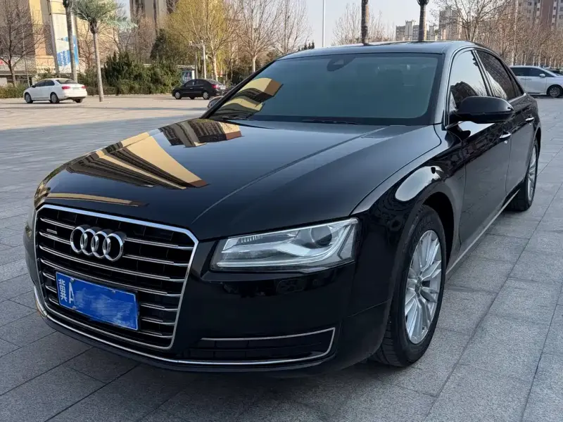 Audi A8, 2015