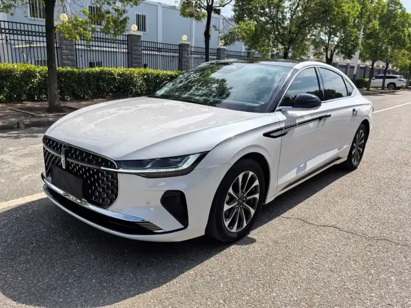 Lincoln Z, 2024