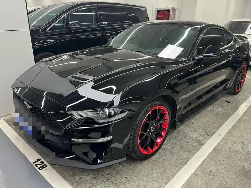 Ford Mustang, 2020