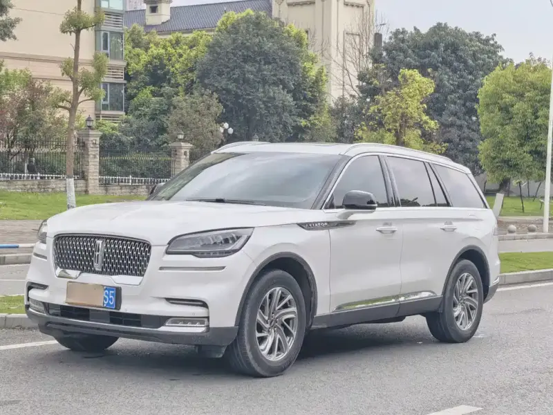 Lincoln Aviator, 2021