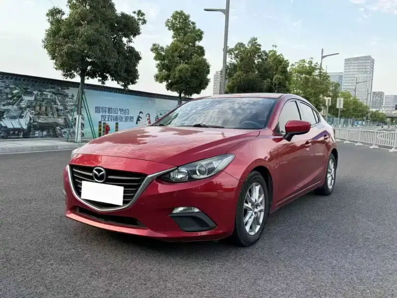 Mazda 3 Axela, 2015