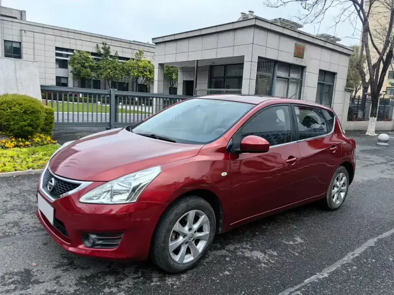 Nissan Tiida, 2015