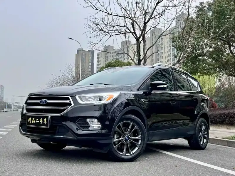 Ford Kuga, 2020