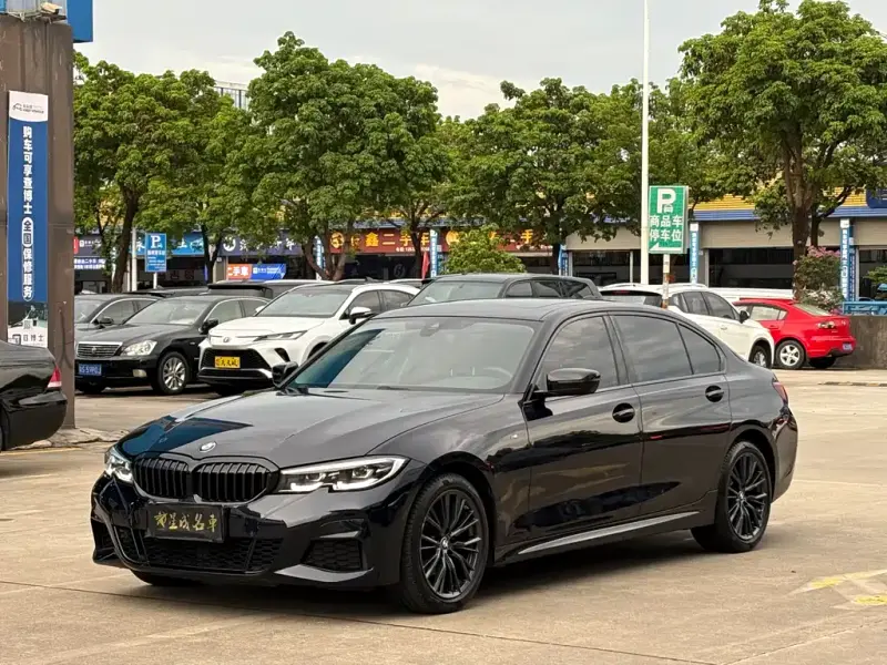 BMW 3 Series, 2022