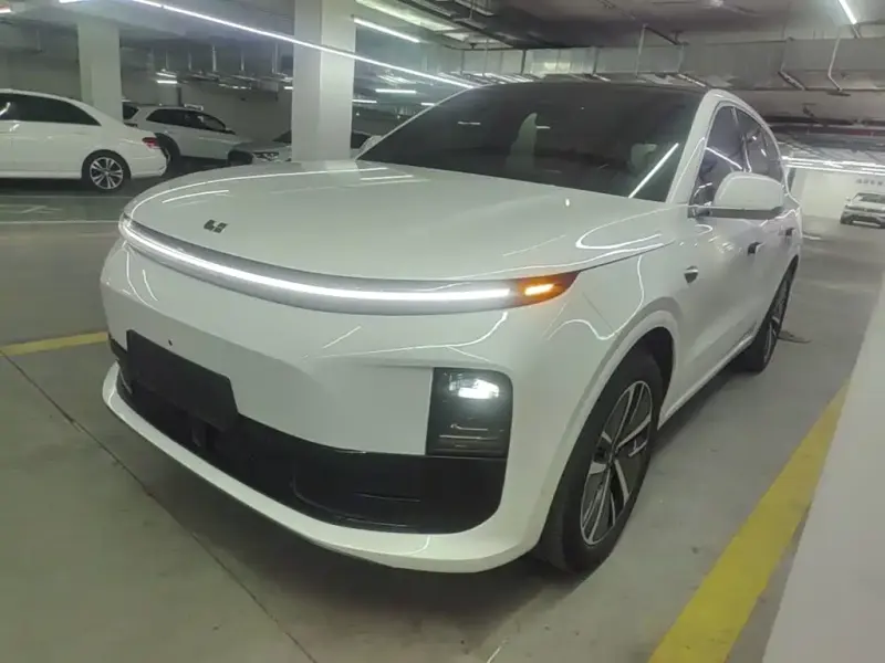 Li Auto Li L6, 2025