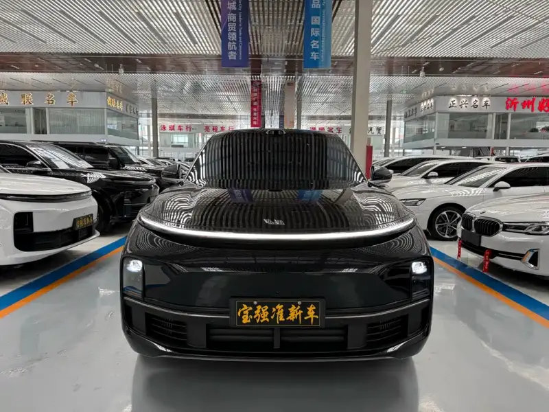 Li Auto Li L8, 2025
