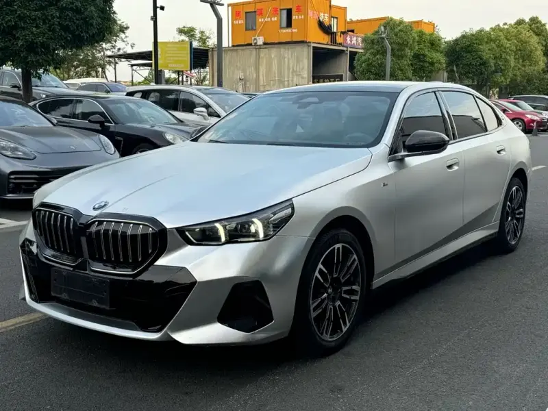 BMW 5 Series, 2024
