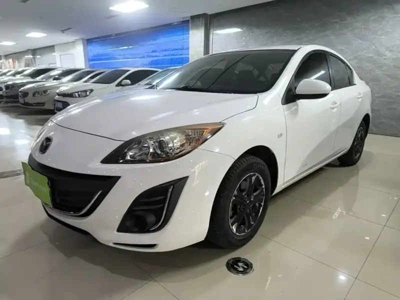 Mazda 3 Xingcheng, 2015
