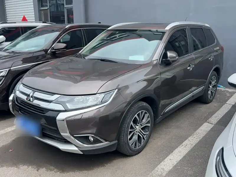 Mitsubishi Outlander, 2017
