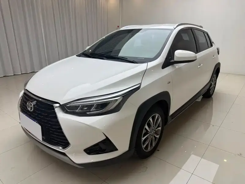 Toyota Yaris L, 2023 — фото 1