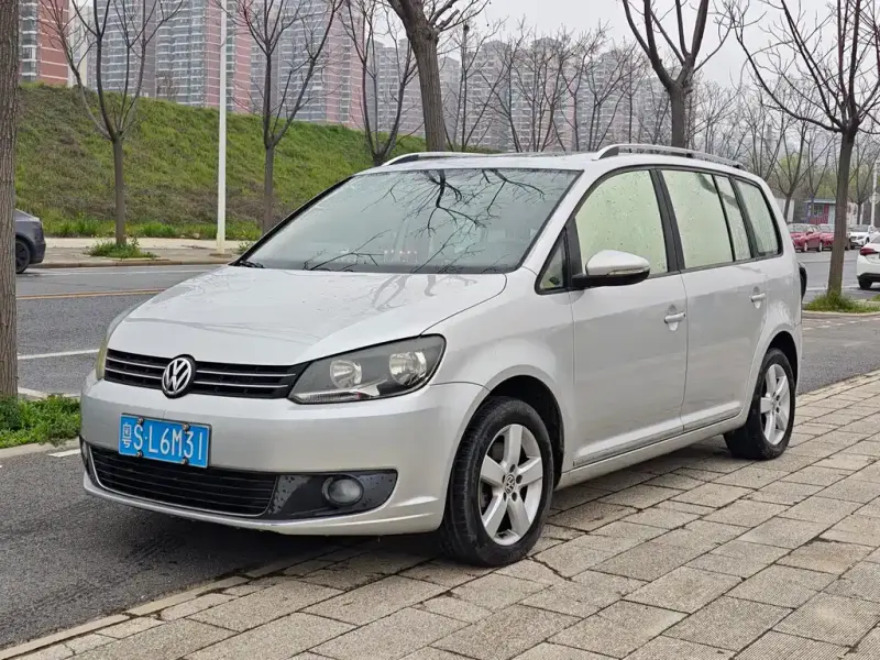 Volkswagen Touran, 2014