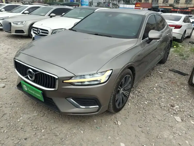 Volvo S60, 2021