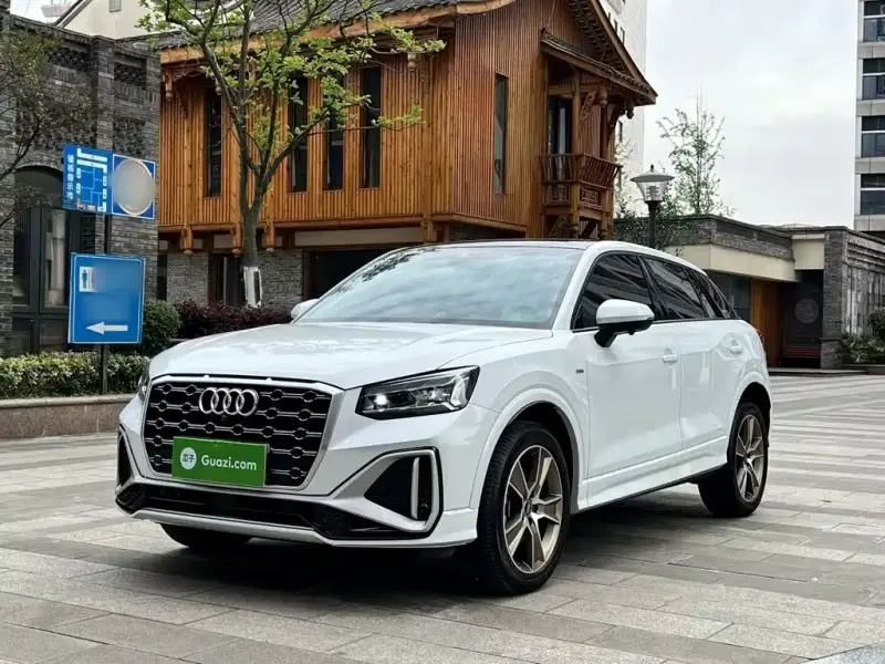 Audi Q2L, 2024