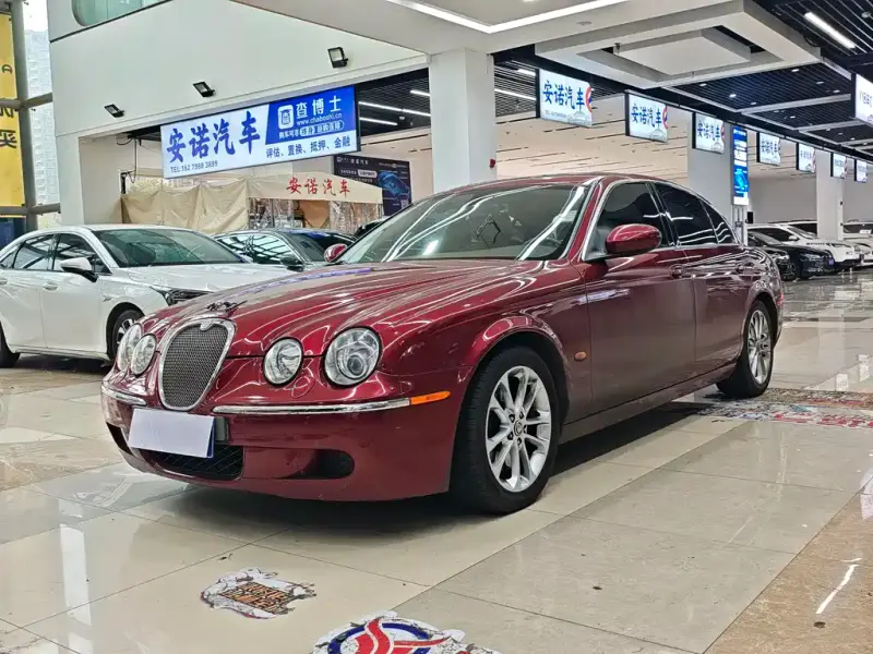 Jaguar S-TYPE, 2008