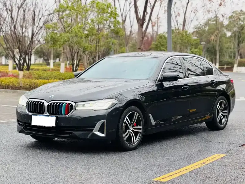 BMW 5 Series, 2022