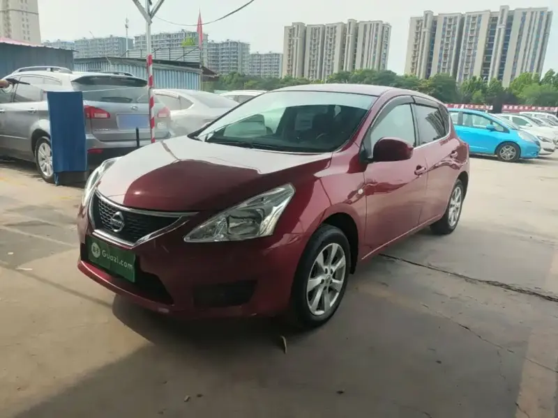 Nissan Tiida, 2015
