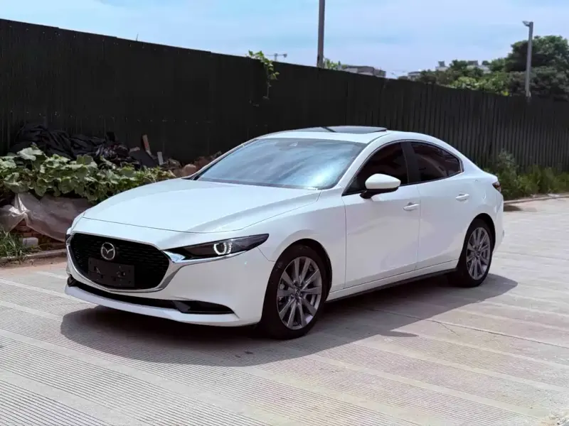 Mazda 3 Axela, 2024