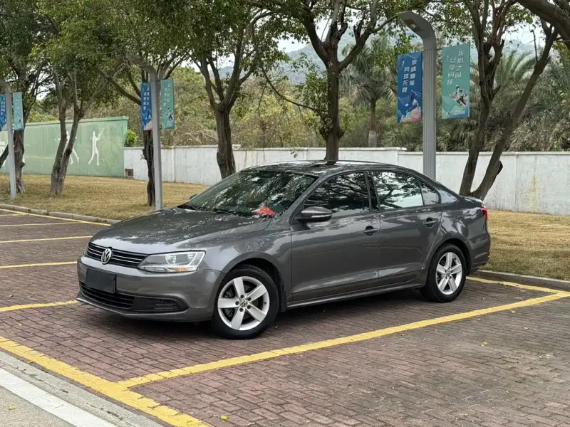 Volkswagen Sagitar, 2012
