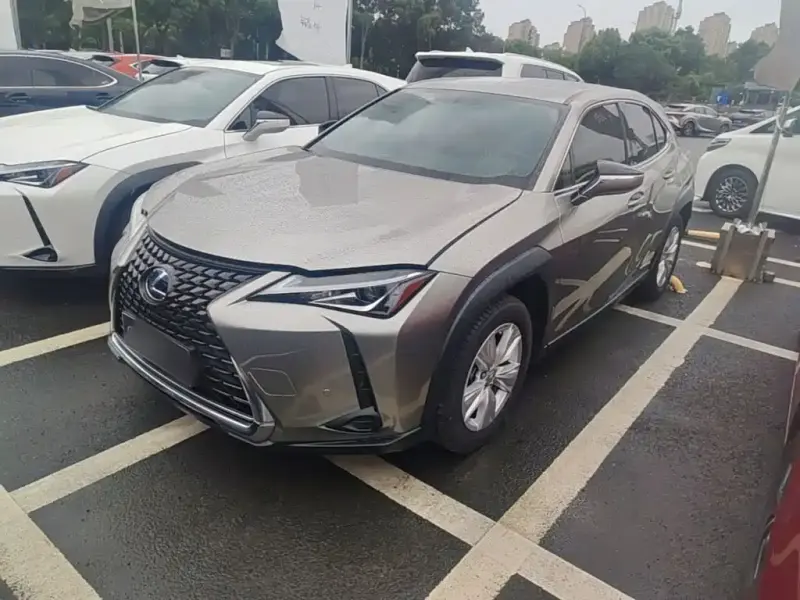 Lexus UX, 2021