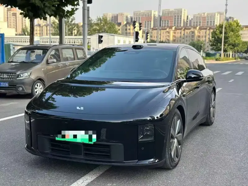 Li Auto i6, 2025