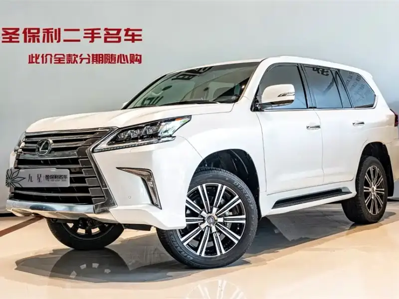Lexus LX, 2022