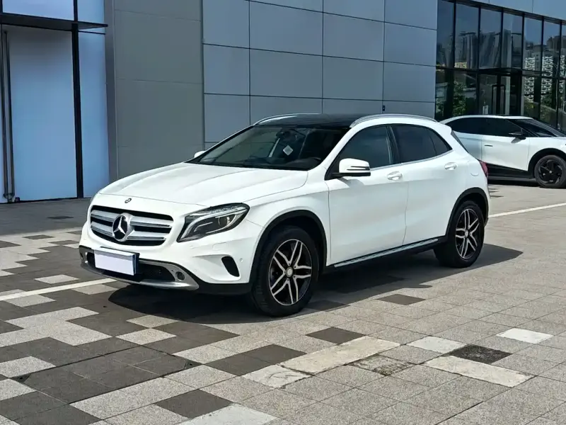Mercedes-Benz GLA, 2016