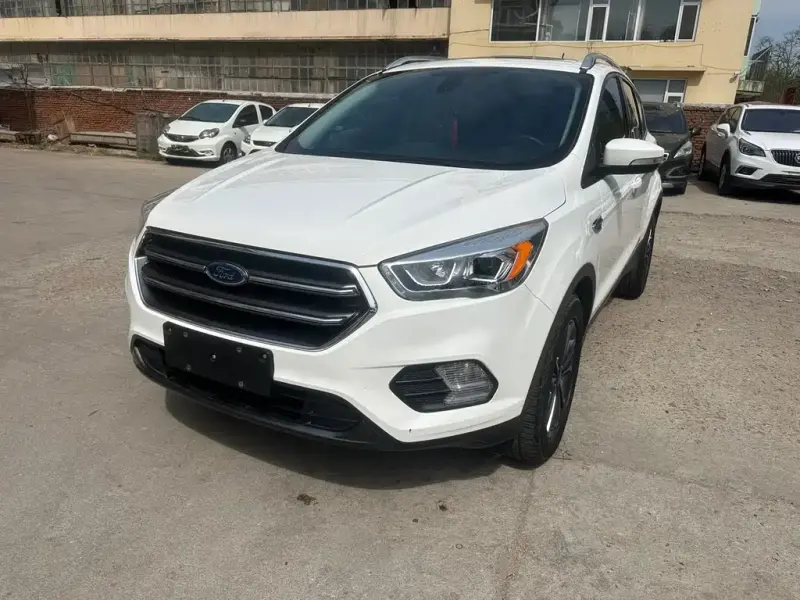 Ford Kuga, 2021