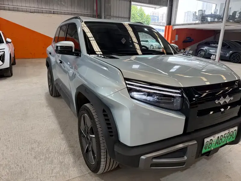 Fang Cheng Bao Titanium 3, 2025