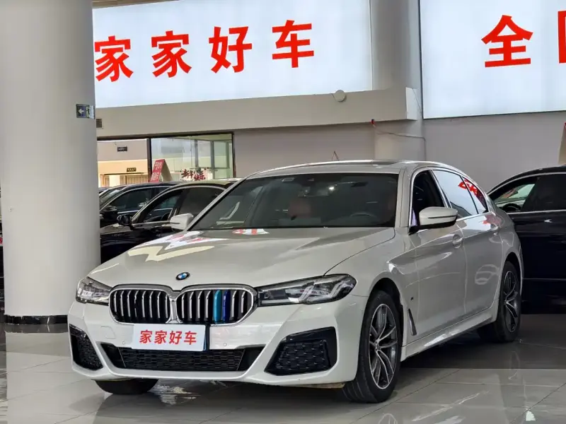 BMW 5 Series, 2022