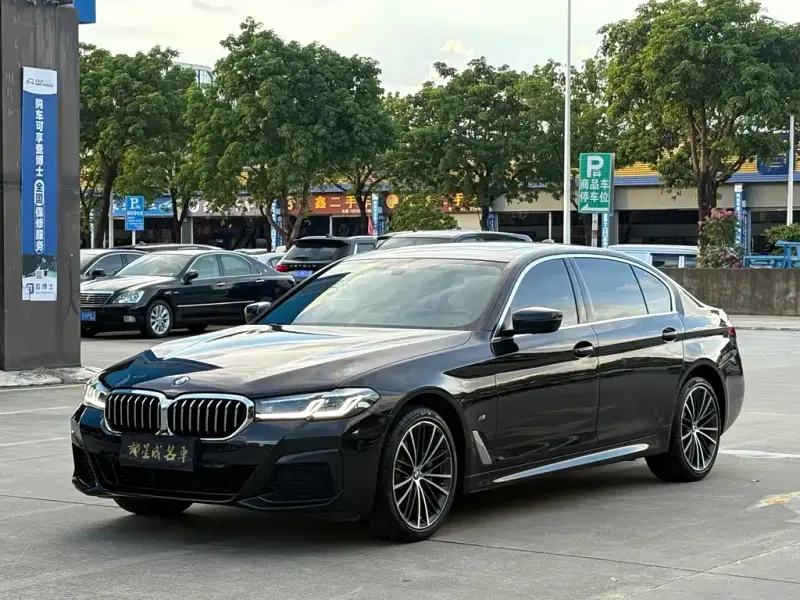 BMW 5 Series, 2022