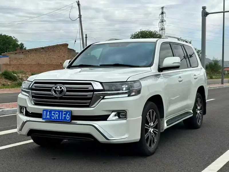 Toyota Land Cruiser, 2015 — фото 1