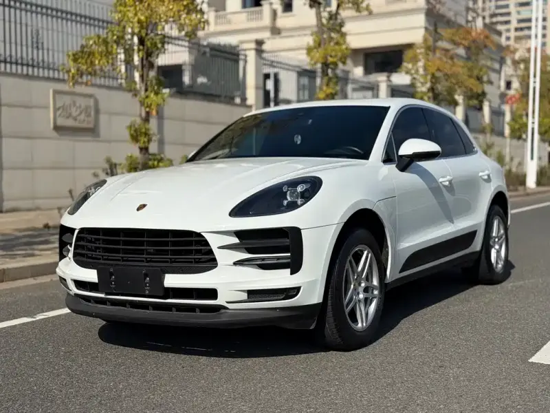 Porsche Macan, 2022