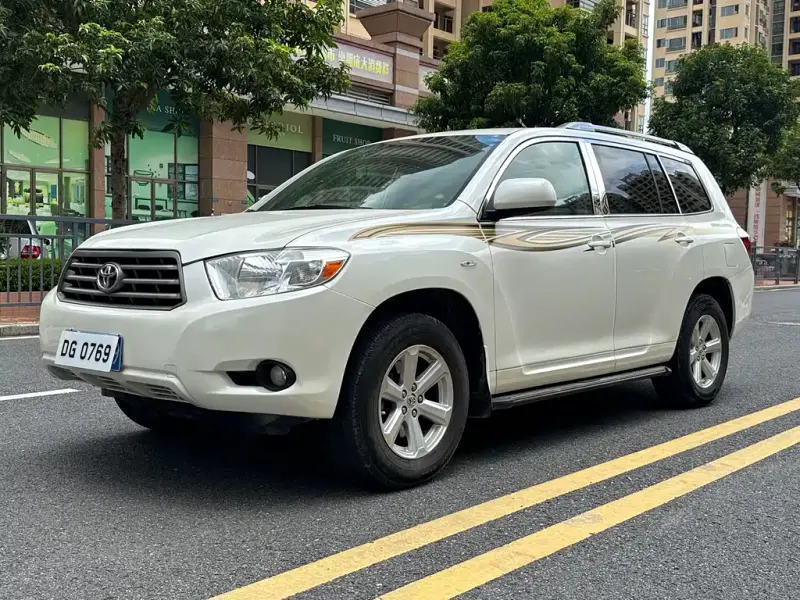 Toyota Highlander, 2011
