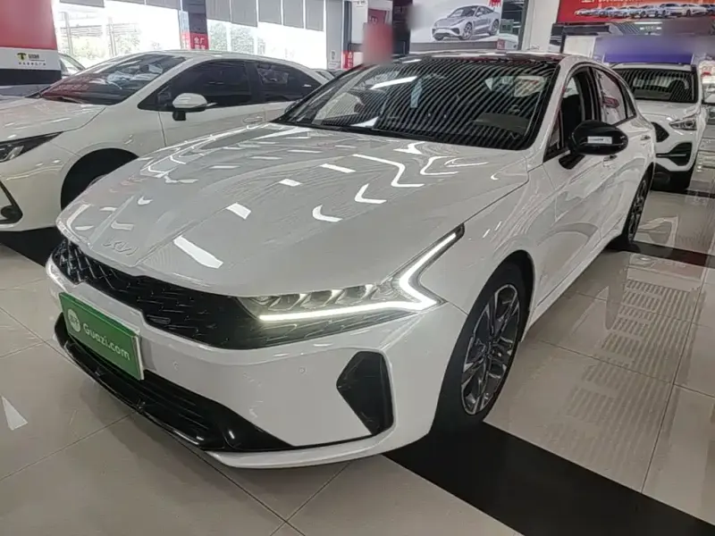 Kia K5, 2022