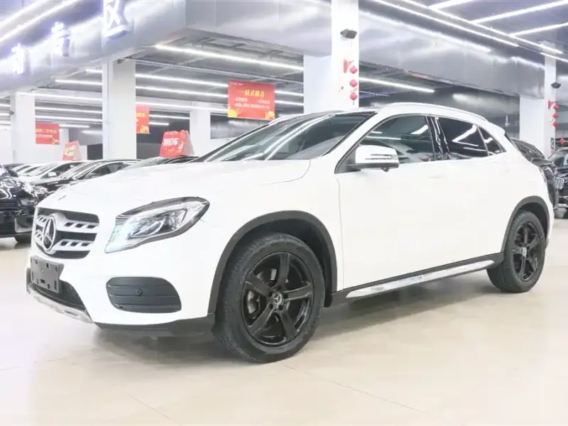 Mercedes-Benz GLA, 2019
