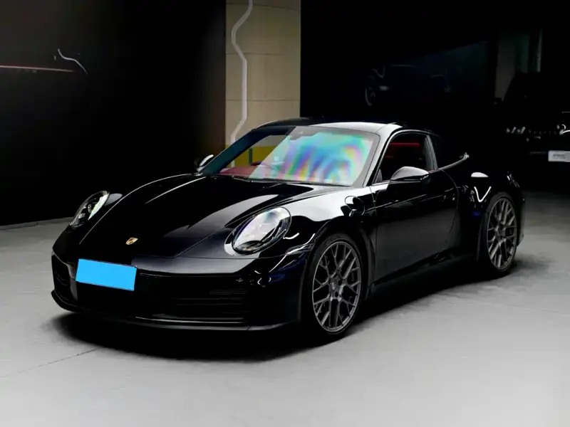 Porsche 911, 2025
