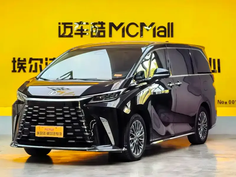 Lexus LM, 2025