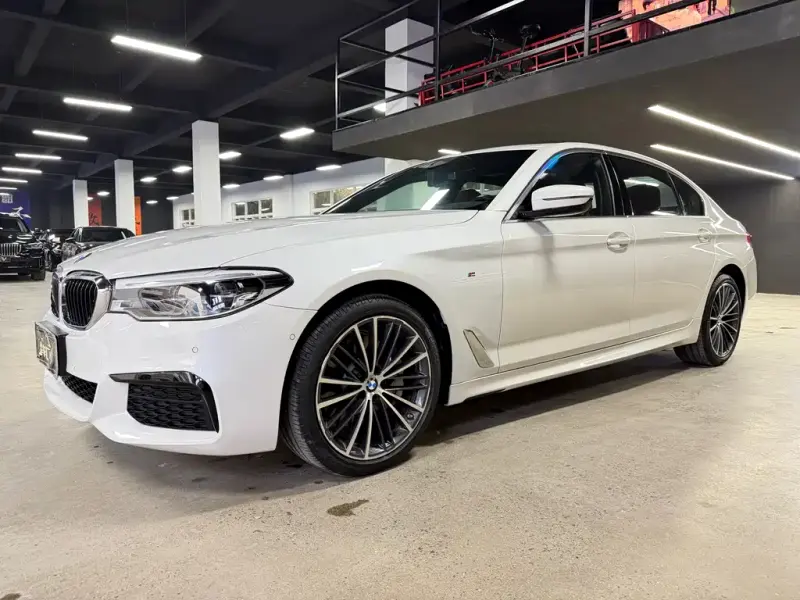 BMW 5 Series, 2020
