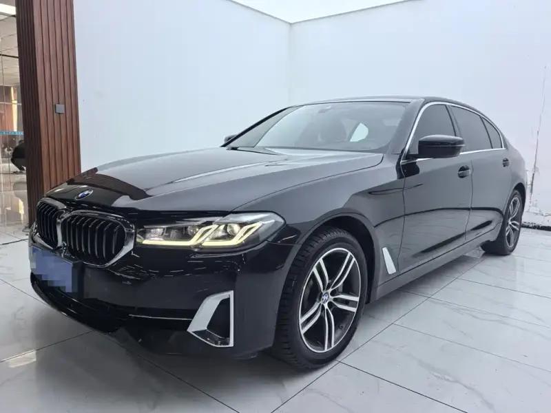 BMW 5 Series, 2022
