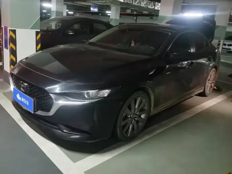 Mazda 3 Axela, 2022
