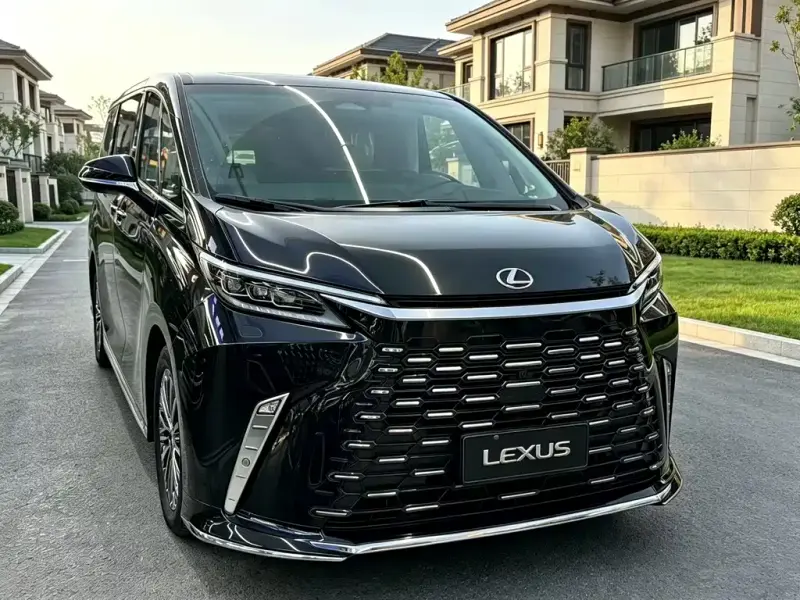 Lexus LM, 2026