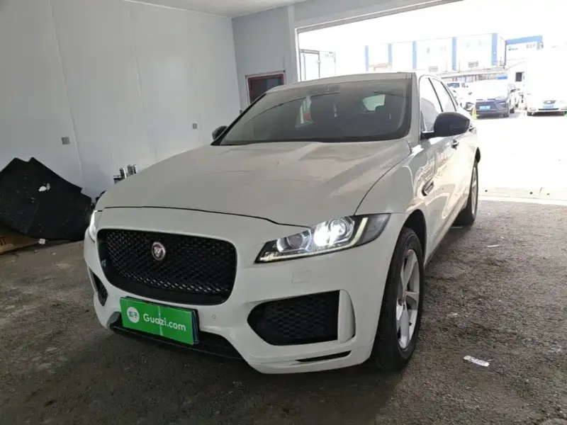 Jaguar F-PACE, 2020