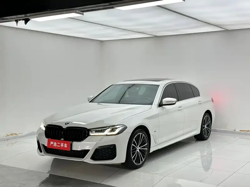 BMW 5 Series, 2022