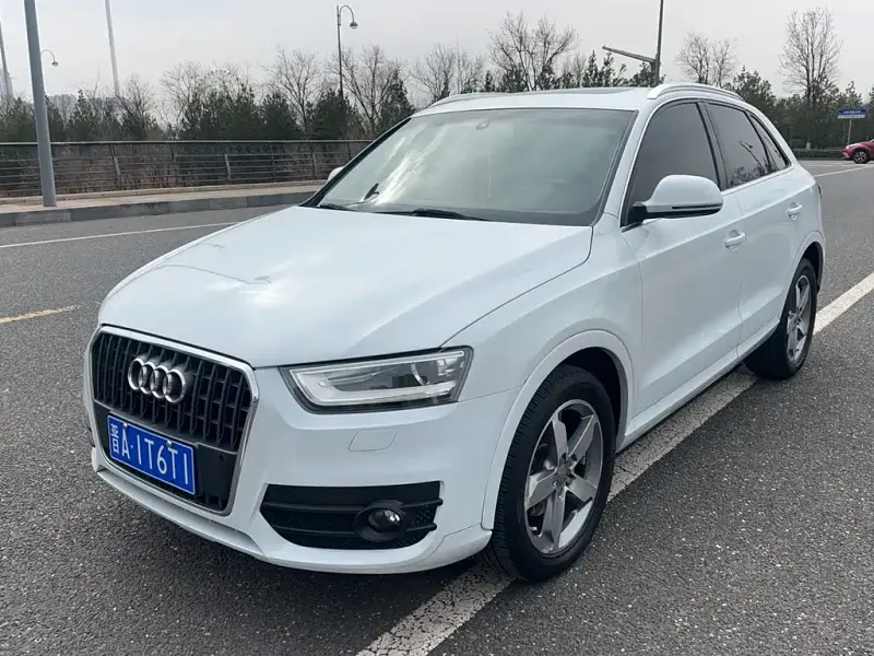Audi Q3, 2015