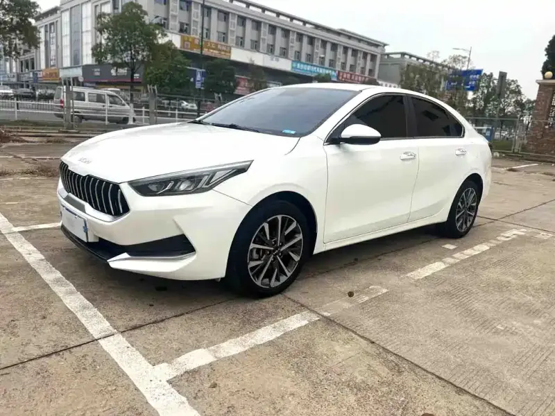 Kia K3 Kia K3 2021 1.5L CVT Fashion Edition, 2022 — фото 1