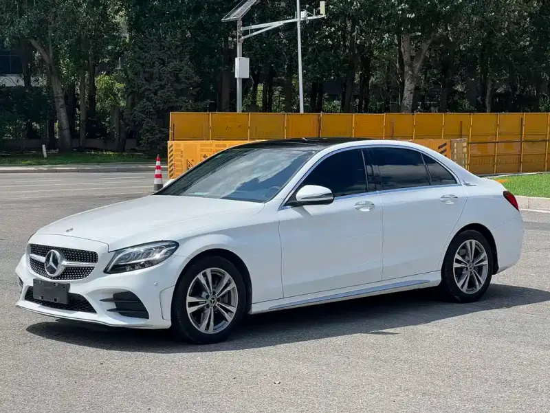 Mercedes-Benz C-Class, 2020 — фото 1